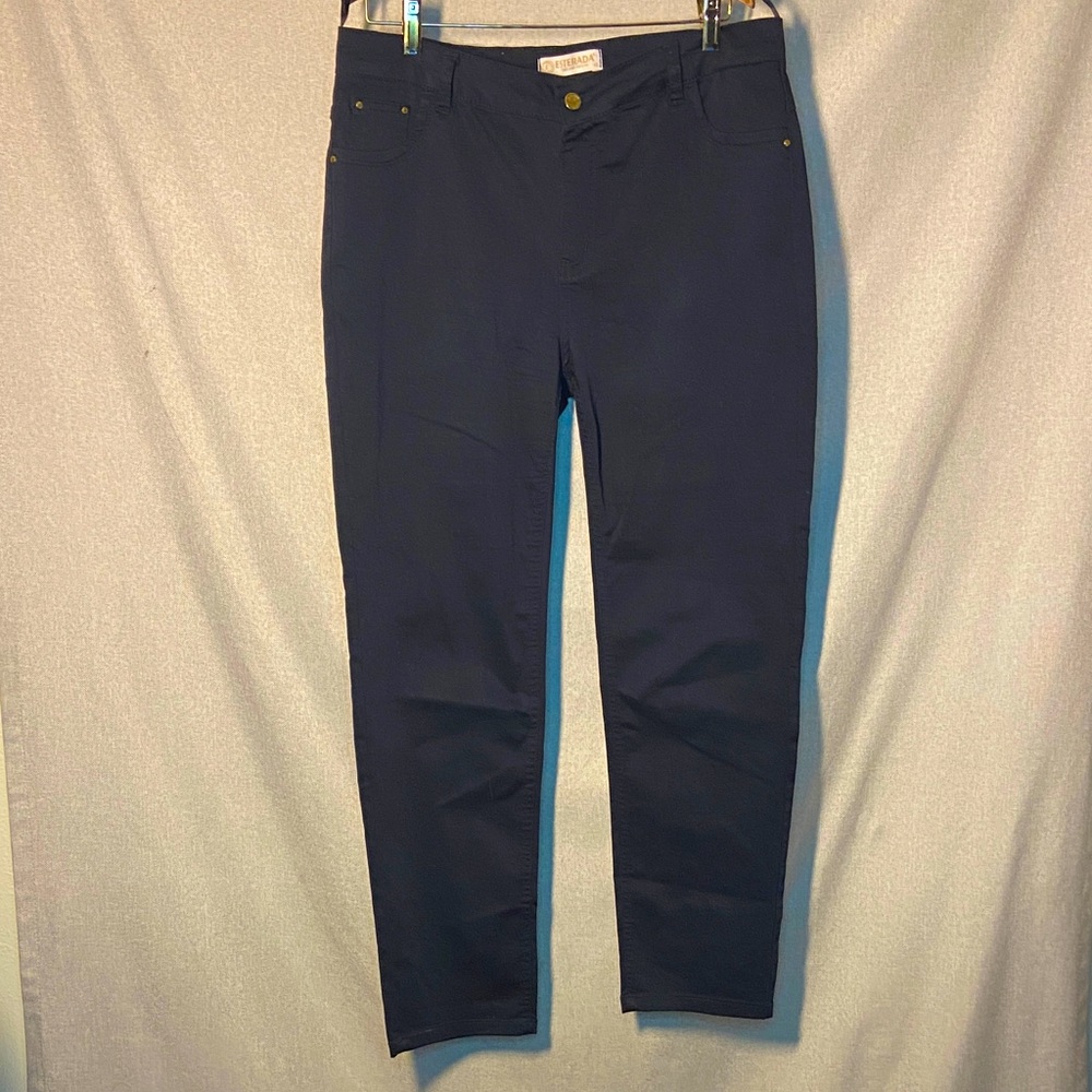Estersda Black Women’s Pants. Size 48 US-16